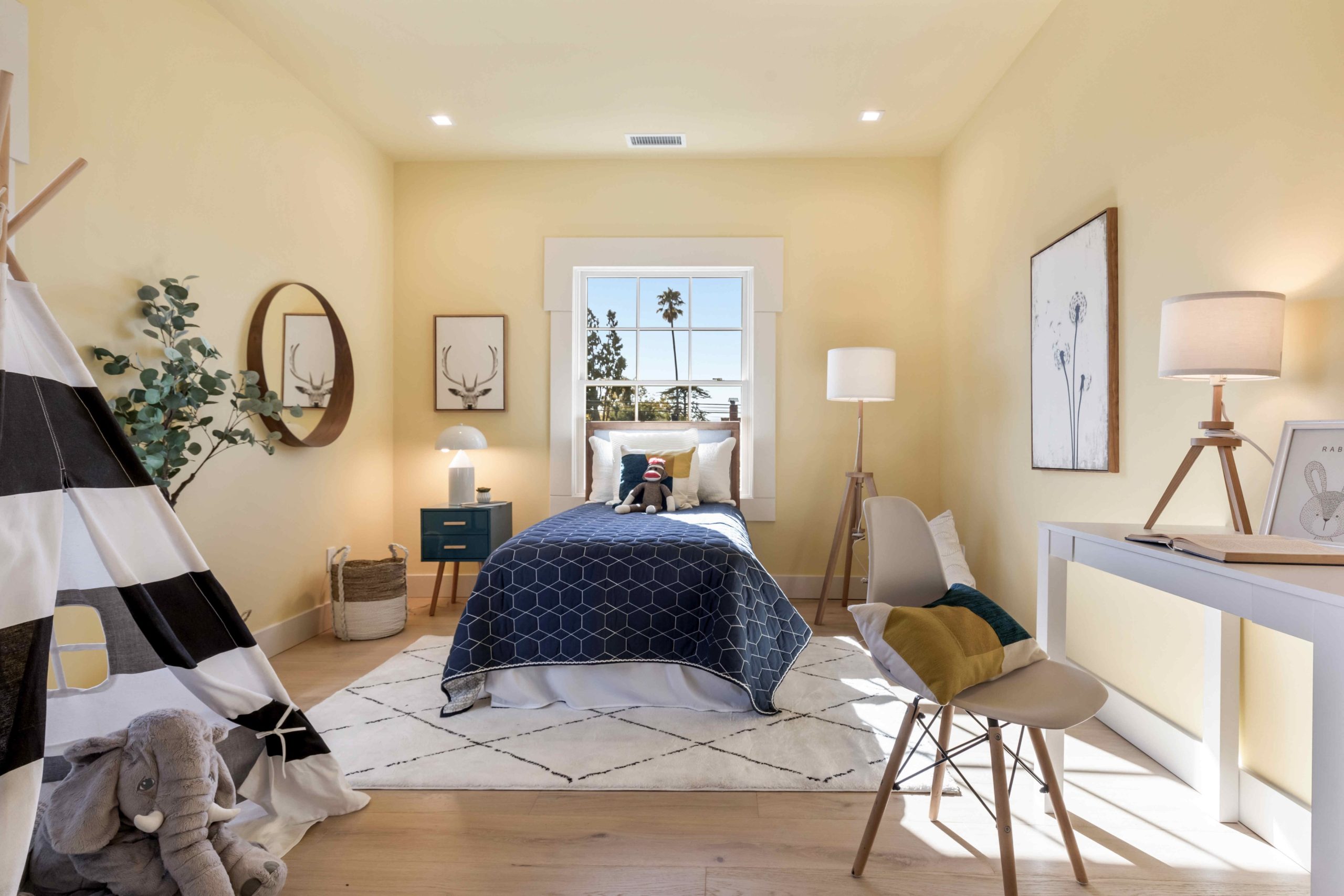 Lafayette Modern Bedroom